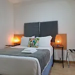 Square Hotel 2*