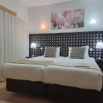 Hotel Square Serta
