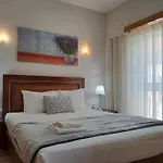 Square 2* Serta