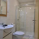 Square Hotel Serta