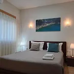 Square Hotel