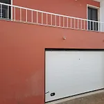 Square 2* Serta