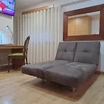 Square Hotel 2*