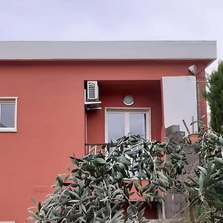 Square Hotel