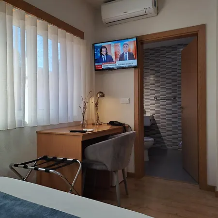 Hotel Square 2*