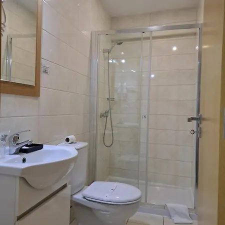 Square Szálloda Sertã