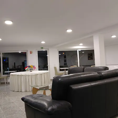 Hotel Square 2*