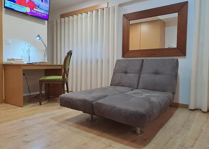 Square Hotel 2*