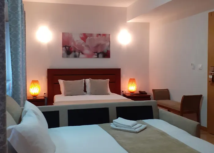 Square Hotel